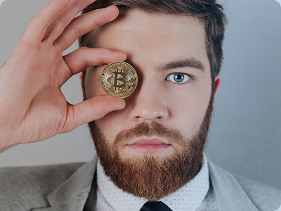 Julian Wolf – Chief Analyst bei Axiron AI